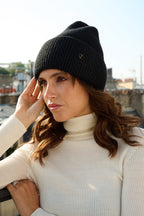 Bonnet en Laine et Cachemire Noir