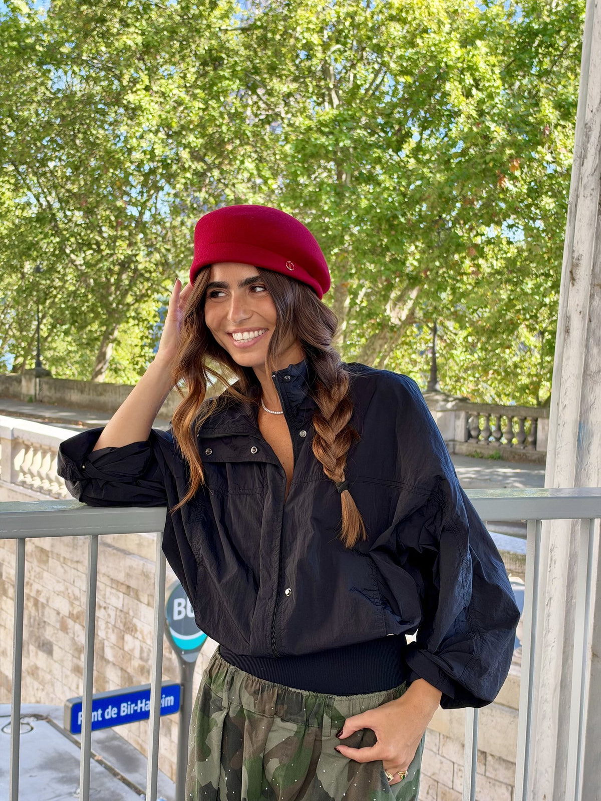 Béret asymétrique en laine – Rouge – vue 1