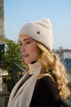 Bonnet, écharpe et mitaines en laine et cachemire – Beige – vue 3