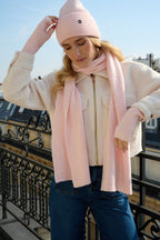 Bonnet, écharpe et mitaines en laine et cachemire – Rose – vue 2