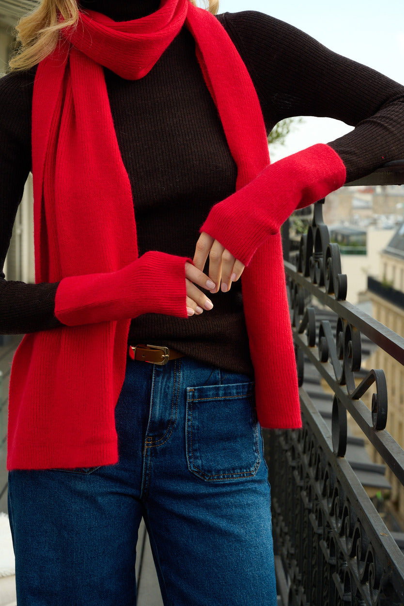 Bonnet, écharpe et mitaines en laine et cachemire – Rouge – vue 9