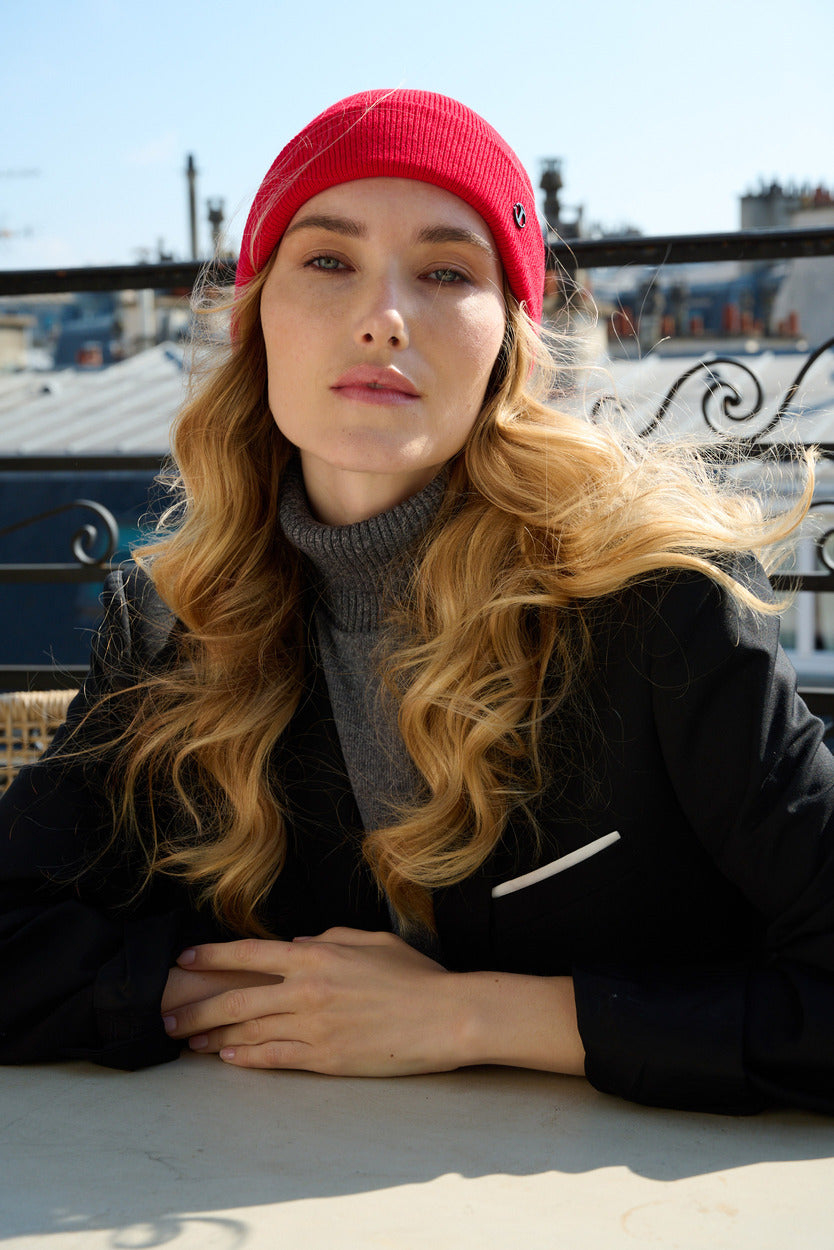 Bonnet à revers en acrylique – Rouge – vue 3