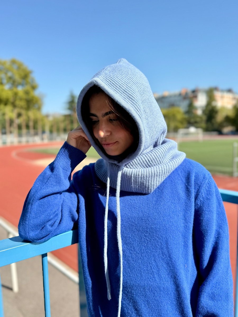 Cagoule mixte en laine et acrylique – Bleu ciel – vue 3