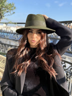 Chloé ASYMÉTRIQUE en Laine Bord 8cm Kaki - Joe & Mey