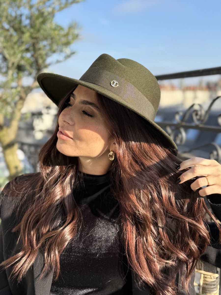 Chloé ASYMÉTRIQUE en Laine Bord 8cm Kaki - Joe & Mey