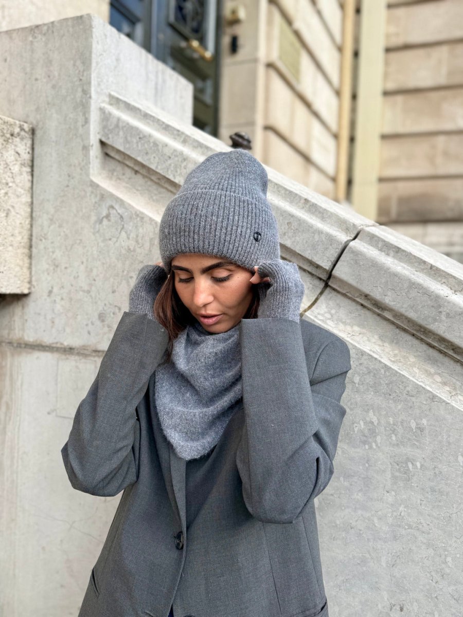 Coffret Triangle Bandana, Bonnet & Mitaines en Laine et Cachemire Gris chiné foncé - Joe & Mey