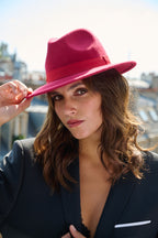 Fédora John en laine – Rouge framboise – vue 2