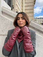 Mitaines longues effet cuir vegan à œillets – Bordeaux – vue 1