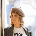 Béret asymétrique en laine – Camel – vue 4