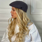 Casquette plate bombée en laine – Taupe – vue 7